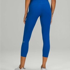 BLUE LULULEMON LEGGINGS